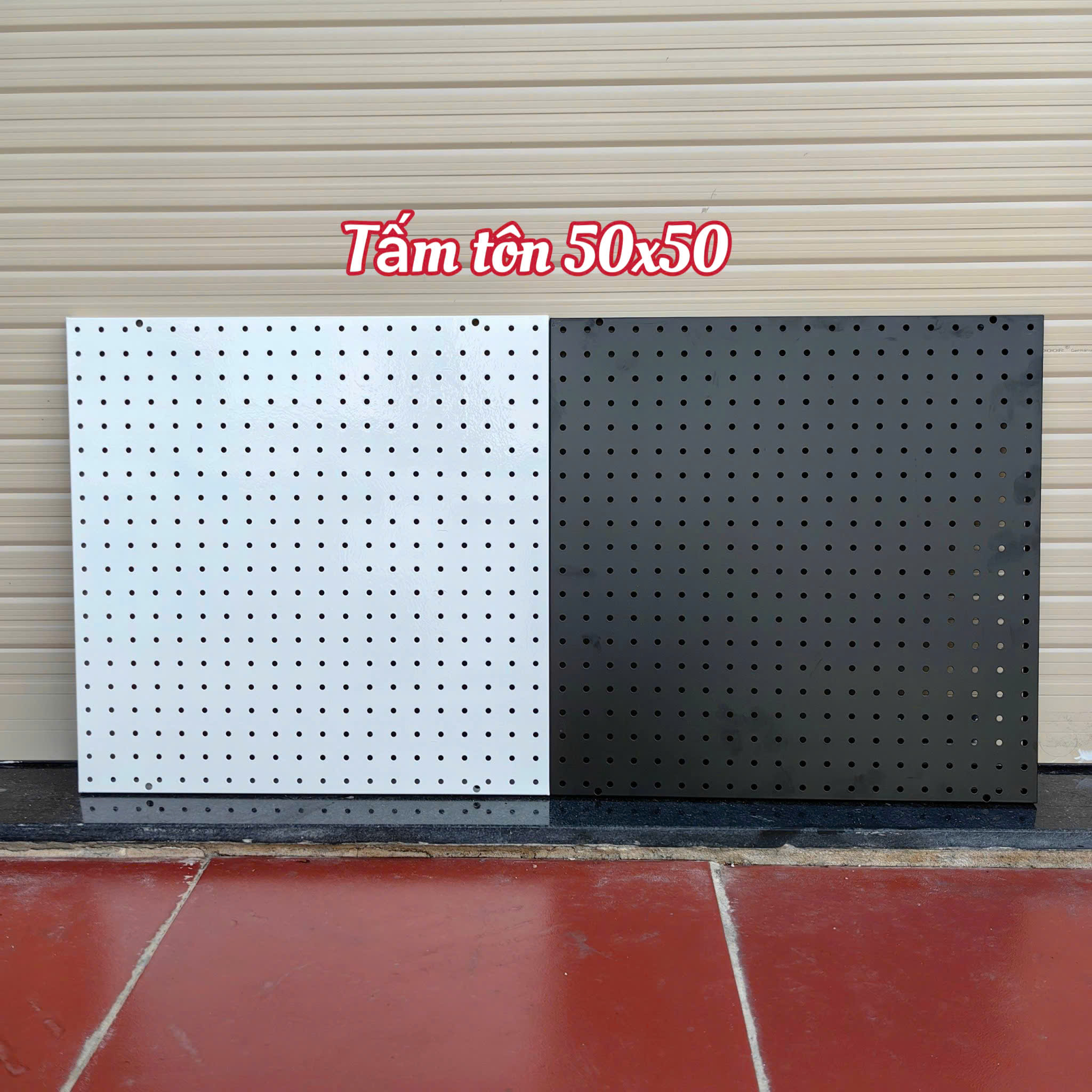 Tấm tôn lỗ tròn 50×50cm