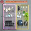 Khung lưới sắt ô vuông có viền trang trí decor