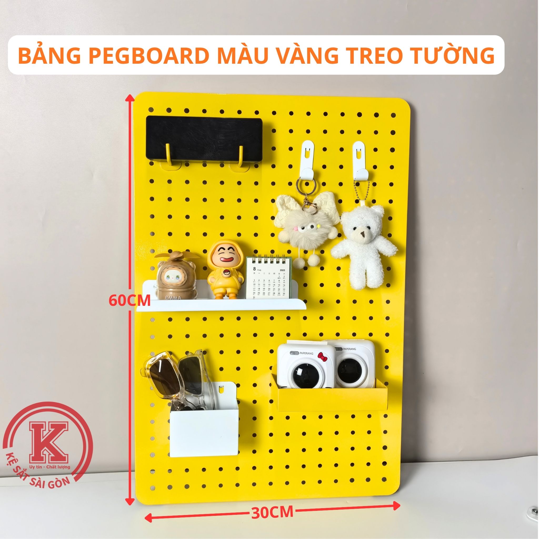 Bảng pegboard màu vàng