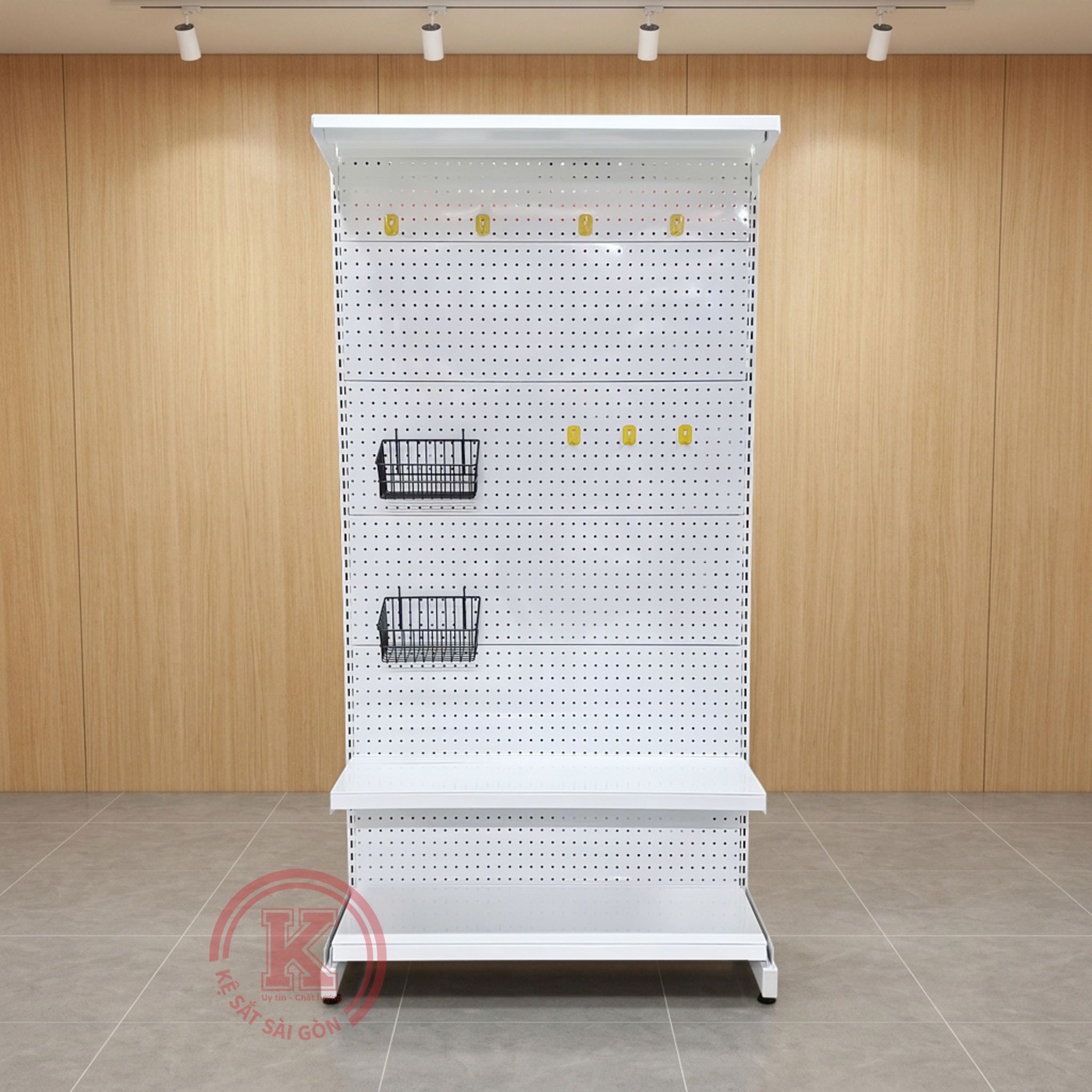 Ke-Pegboard-Ton-Duc-Lo-Chan-Dung (3)